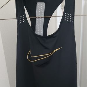 Nike tank top (women's large)